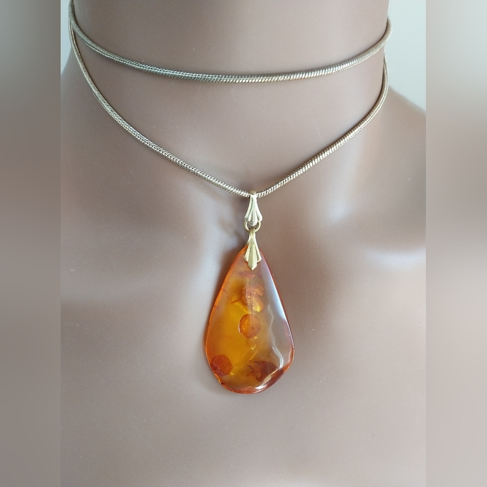 Amber  Teardrop Pendant Necklace